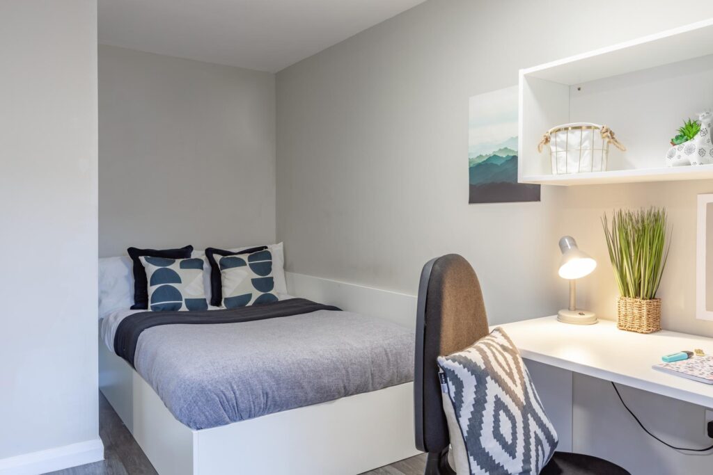 Premier Studio - w/ Accessible Bathroom