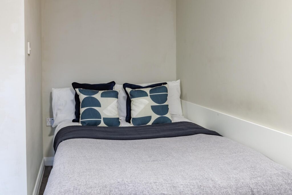 Premier Studio - w/ Accessible Bathroom