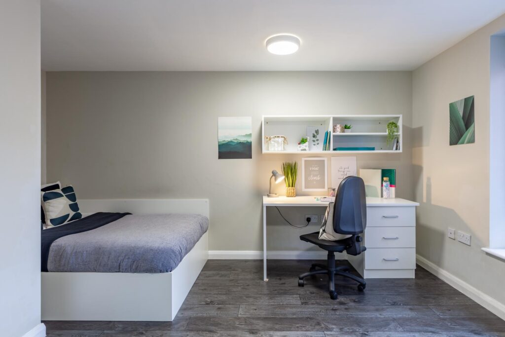 Premier Studio - w/ Accessible Bathroom