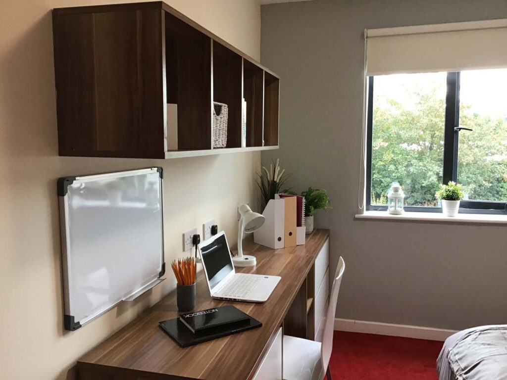 Classic En-Suite Behn Hall