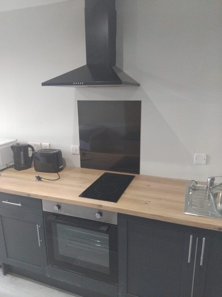 Deluxe Plus Studio