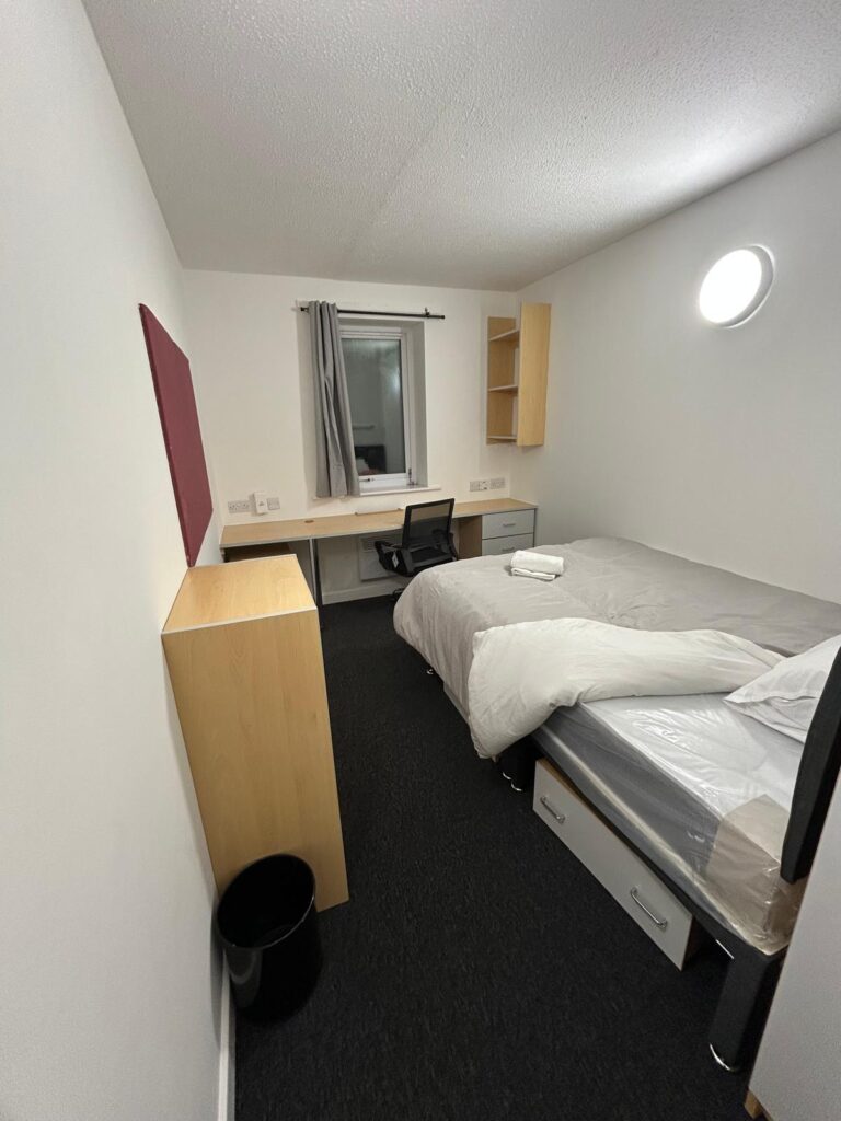 Deluxe Plus En-Suite