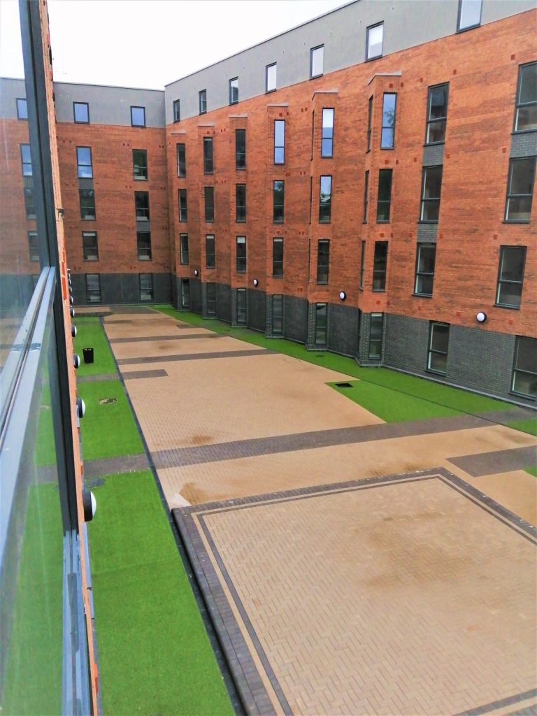 Classic Wet Room Studio