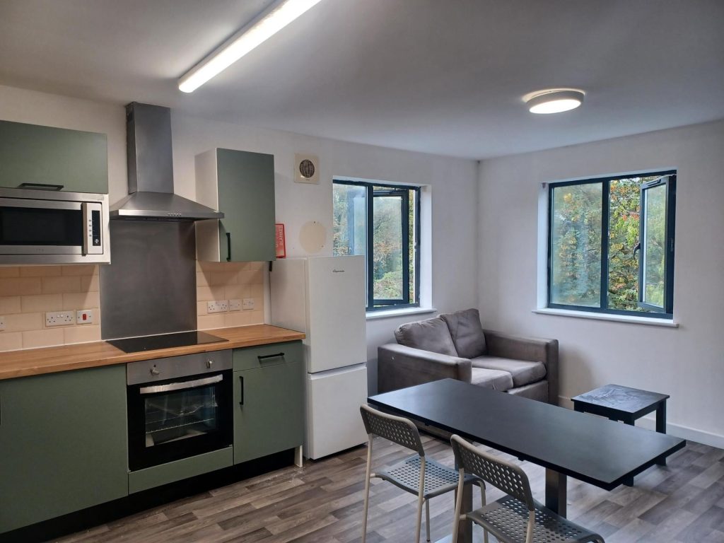 Classic En-Suite Tallis Court