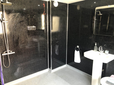 Deluxe Wet Room En-Suite