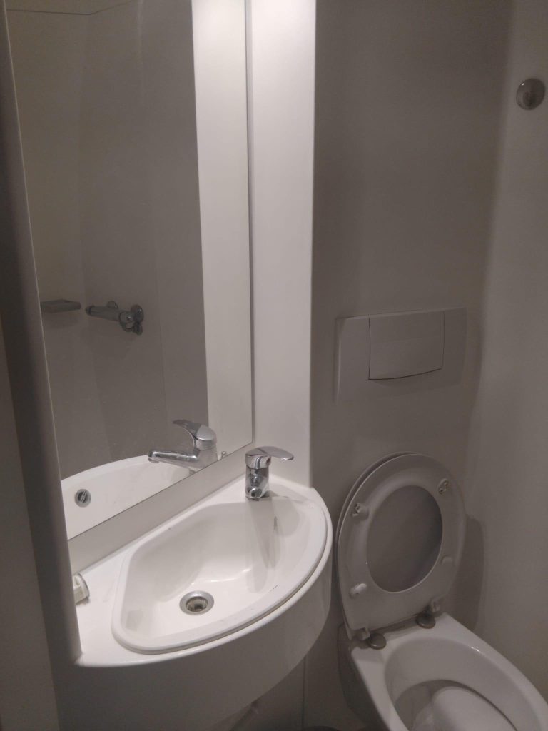 Deluxe Plus Studio