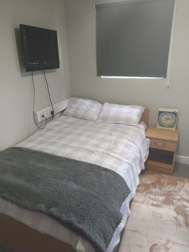 Deluxe Plus Studio