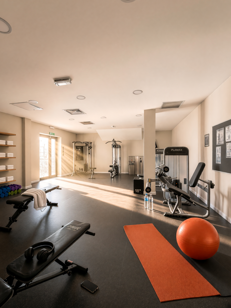 Penthouse Studio