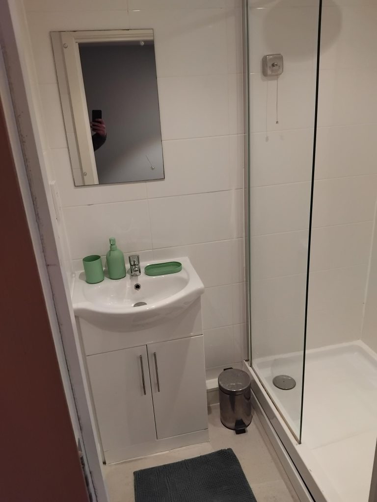 Deluxe Studio