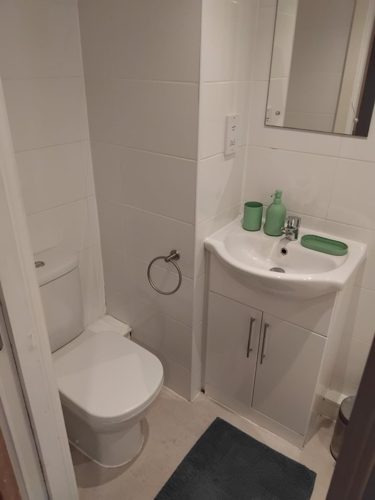 Deluxe Studio